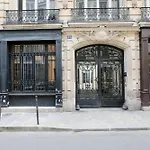Luxurious Parisian Apartment