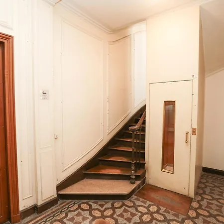 Luxurious Parisian * Parigi